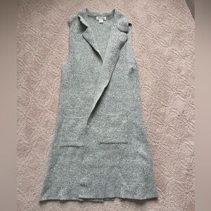 Gray Sleeveless Women's Sweater